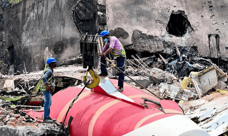 印度279死空难原因曝光：黑匣子录音显示机长关闭燃油开关或直接导致坠机