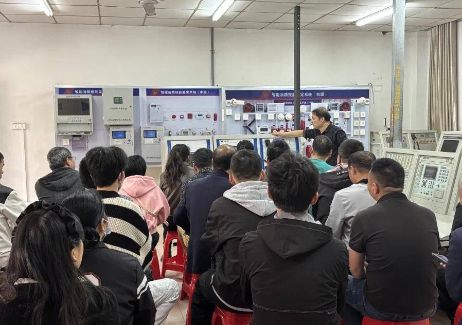 2年多时间,江西培养了20余万社会单位消防安全“明白人”