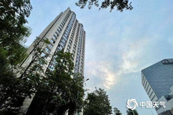 今天北京将有中到大雨局地暴雨并伴强对流 明后天仍多阵雨或雷雨