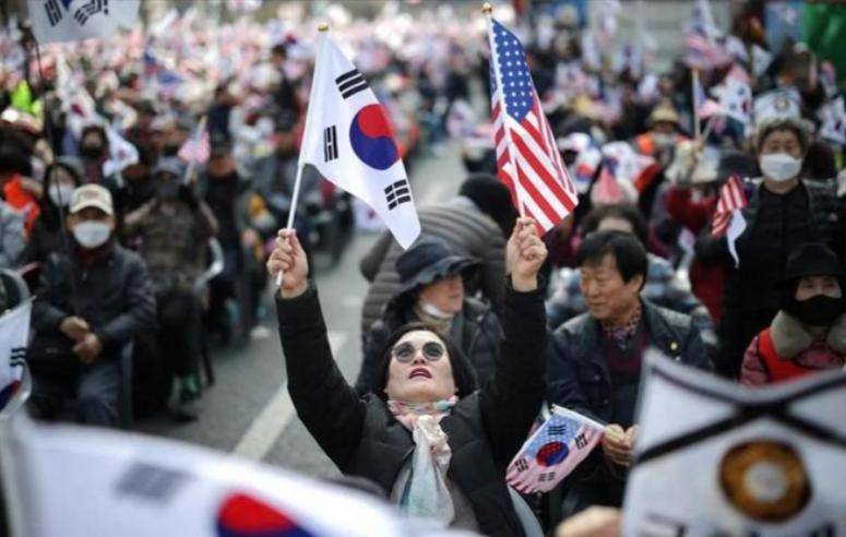 韩国反华集会愈演愈烈,背后推手动机何在?