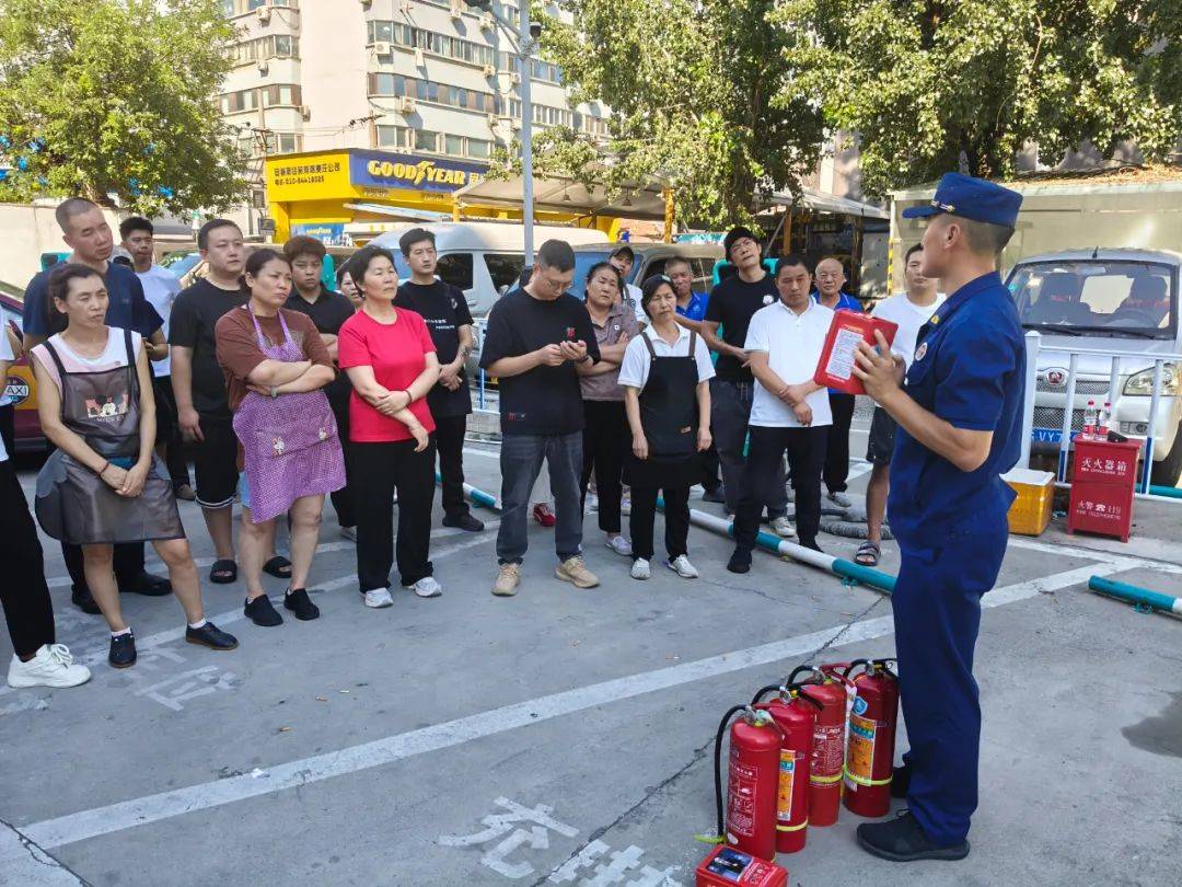 从“讲”到“练”全覆盖 东城消防蓝朋友定制化培训守护辖区平安