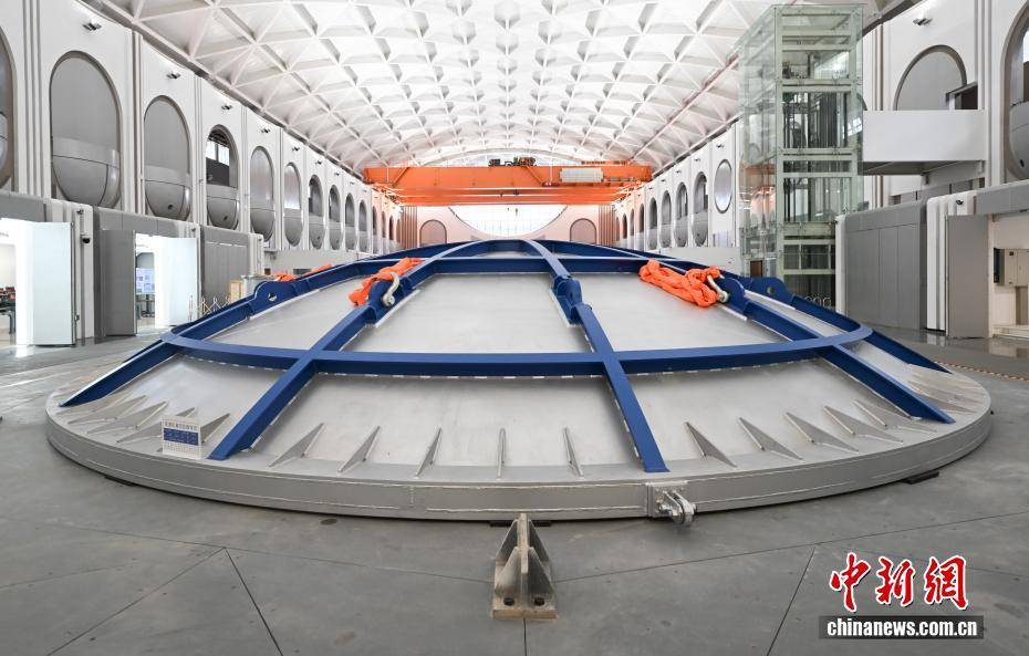 浙江杭州:世界容量最大的离心机启动