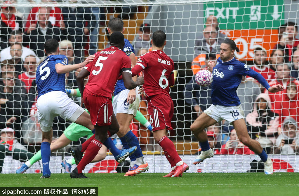 拉门斯的英超之夜:全场最多扑救与失误,评分6.8背后的故事