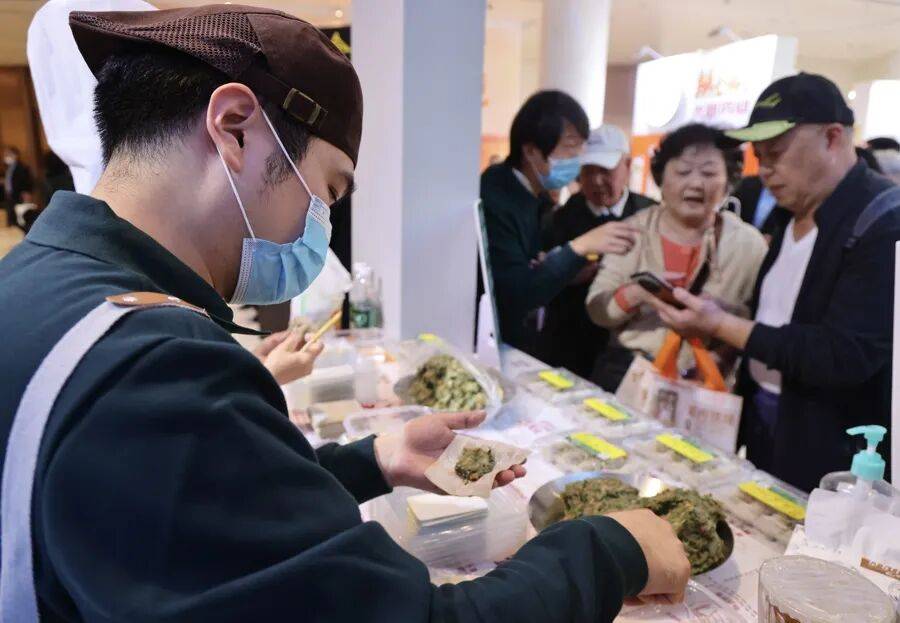 沪上著名演员集体现身!全员哽咽全场动容,有人不惜为它抵押房产!面世在即,最新剧透