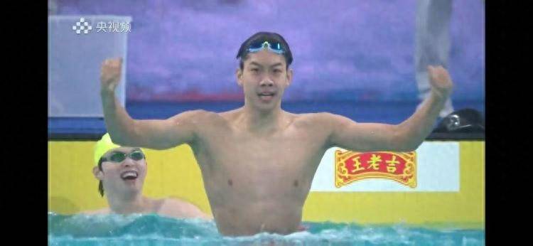 战胜孙杨和潘展乐！18岁青岛小将张展硕拿下全运会400米自由泳金牌