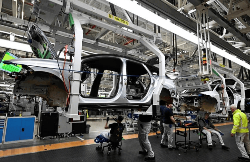 默茨决心已下，准备对华连开3枪，民调显示德国人已经开始怀念默克尔