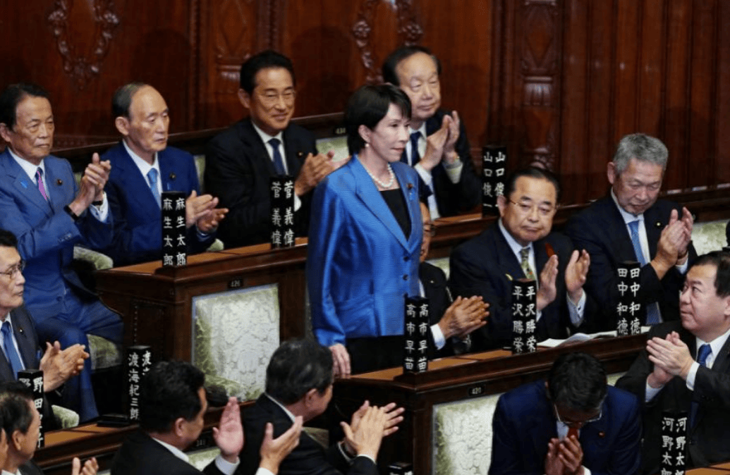 高市扬言参战，开战前提只有一个，解放军还没出手，日本先起内讧了！