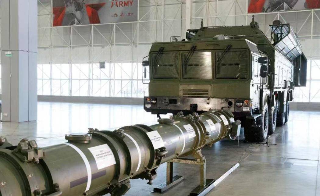 乌克兰全黑了！核打击前最后警告，俄军发射13枚“全球禁止”导弹