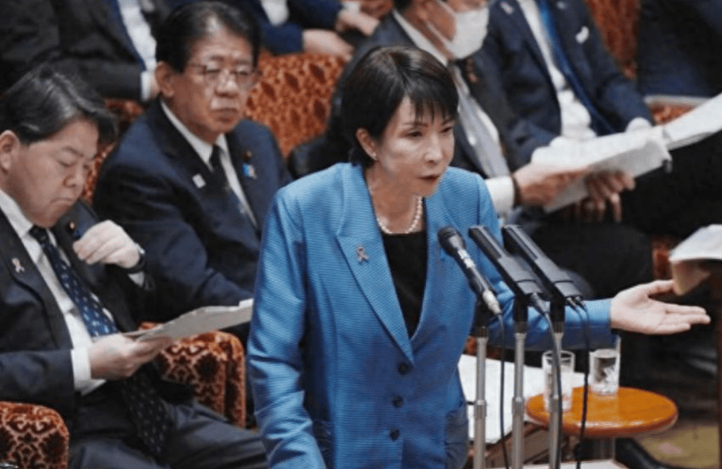 中方“掉脑袋”警告后，高市表示或将松绑核武器，这是准备再来一场甲午海战？