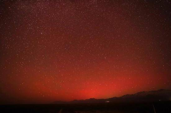 一大波美图来了，他们在我国北方多地拍到了极光！