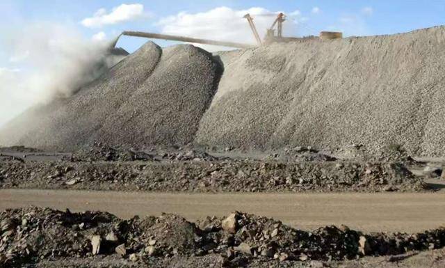 美反华机构高喊:中国子弹已上膛,除了反击,美国已无路可退